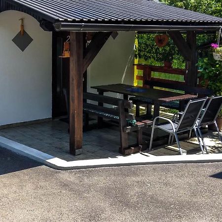 Apartment Franciska Rakovica Eksteriør bilde