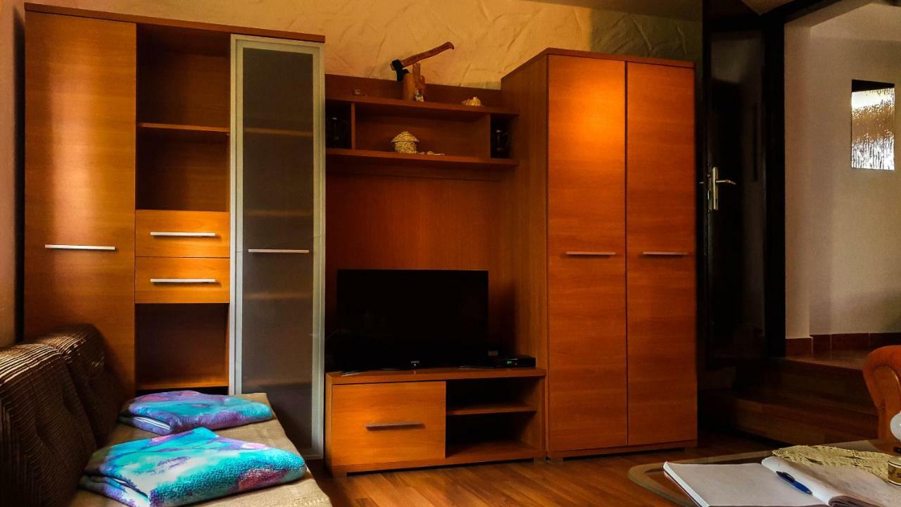 Apartment Franciska Rakovica Eksteriør bilde