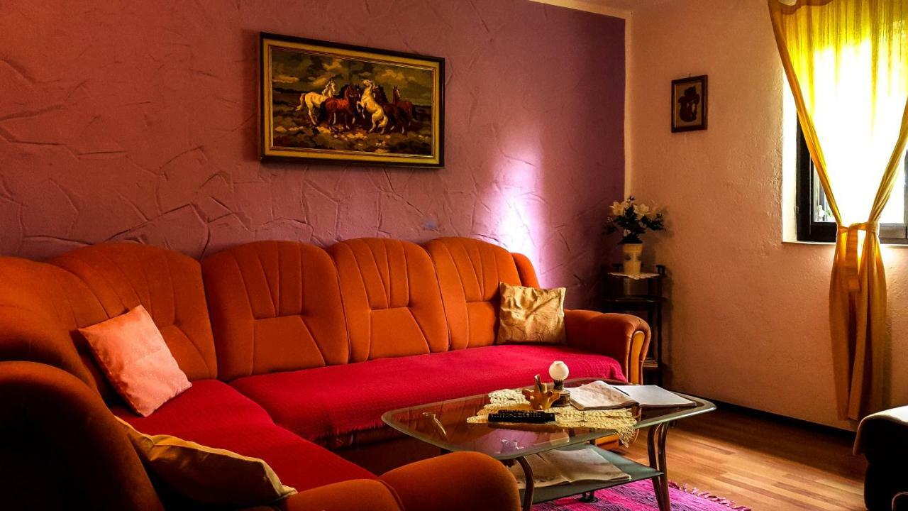 Apartment Franciska Rakovica Eksteriør bilde